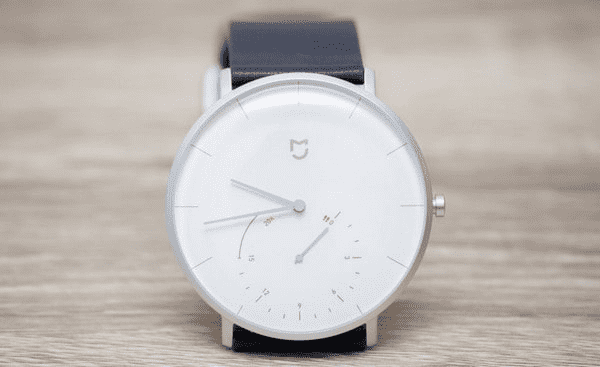 Внешний вид часов Quartz Wristwatch