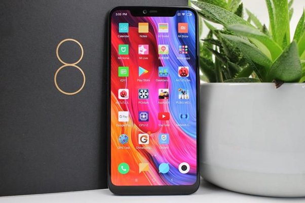 Внешний вид телефона Xiaomi Mi 8 Дизайн телефона Mi 8